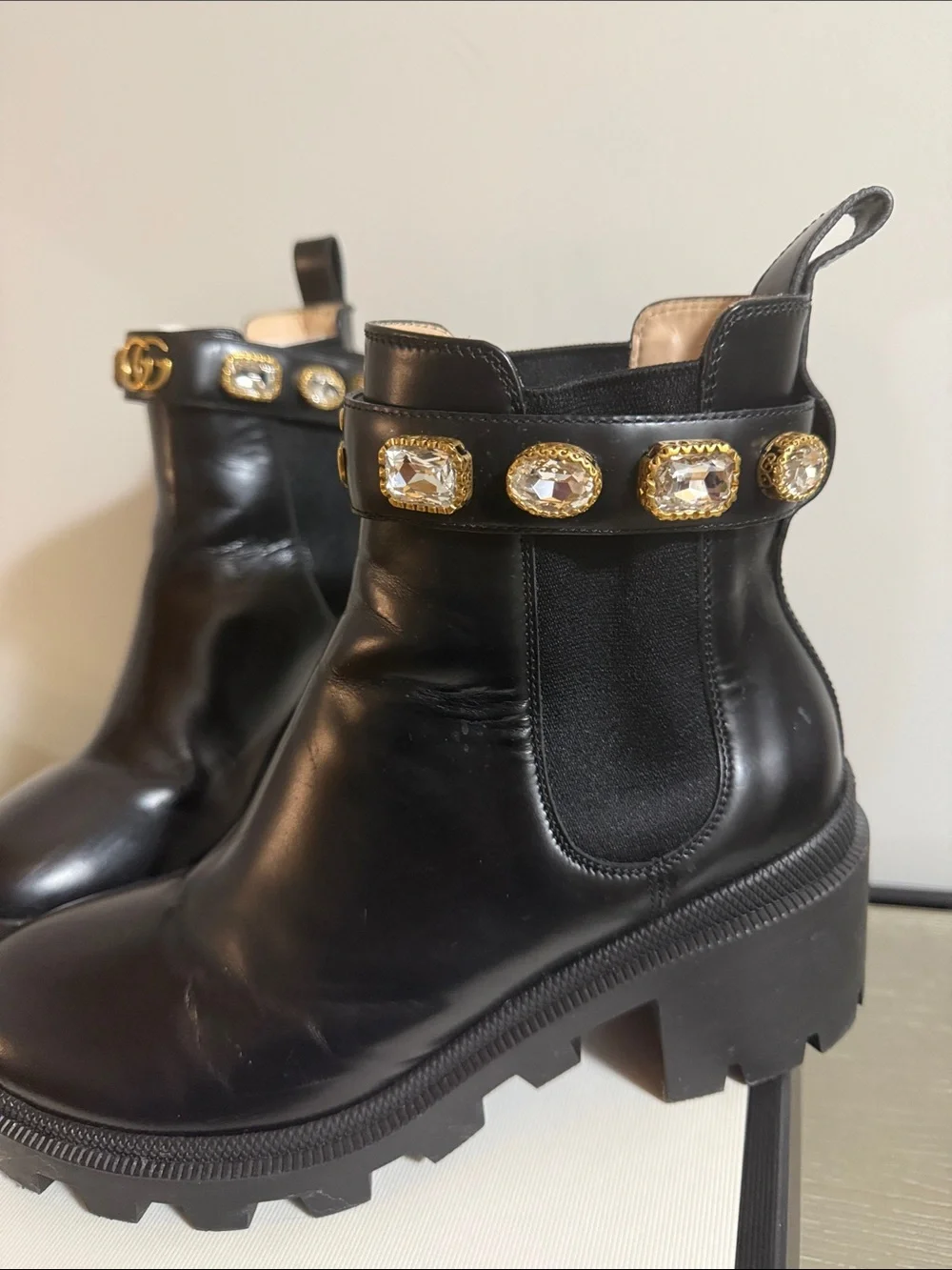 Gucci Black Leather Ankle Boots with Gold GG Logo Strap Vintage BBordeau